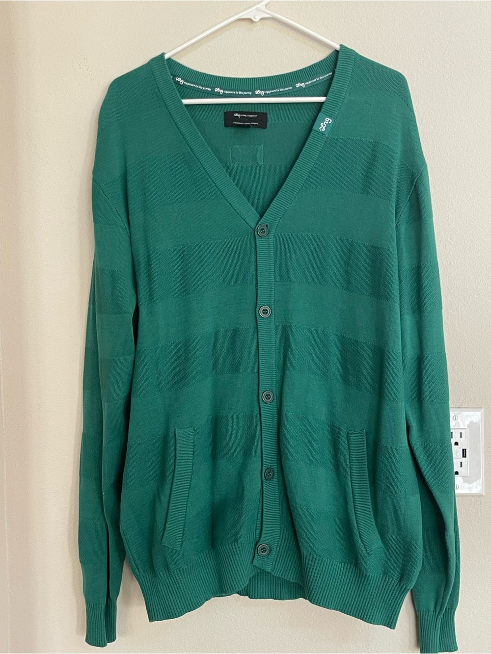 LRG Men's Green V-Neck Button Cardigan Sweater size Large new with tags